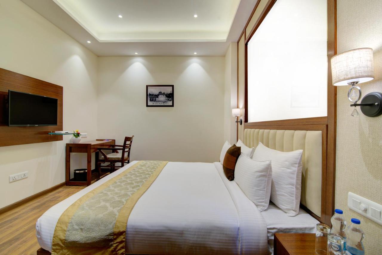 Amritara Sadka Amritsar Hotel Kültér fotó