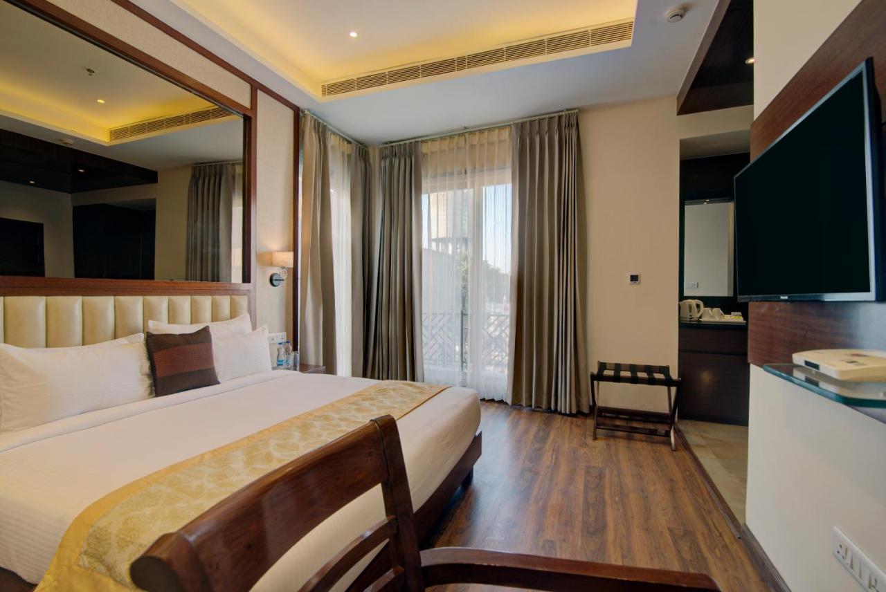 Amritara Sadka Amritsar Hotel Kültér fotó